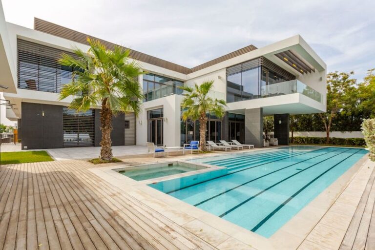 luxury villa architecture